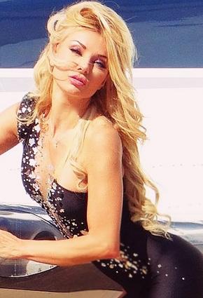 ميريام كلينك تنتفض وتعلن الثورة بطريقة جريئة